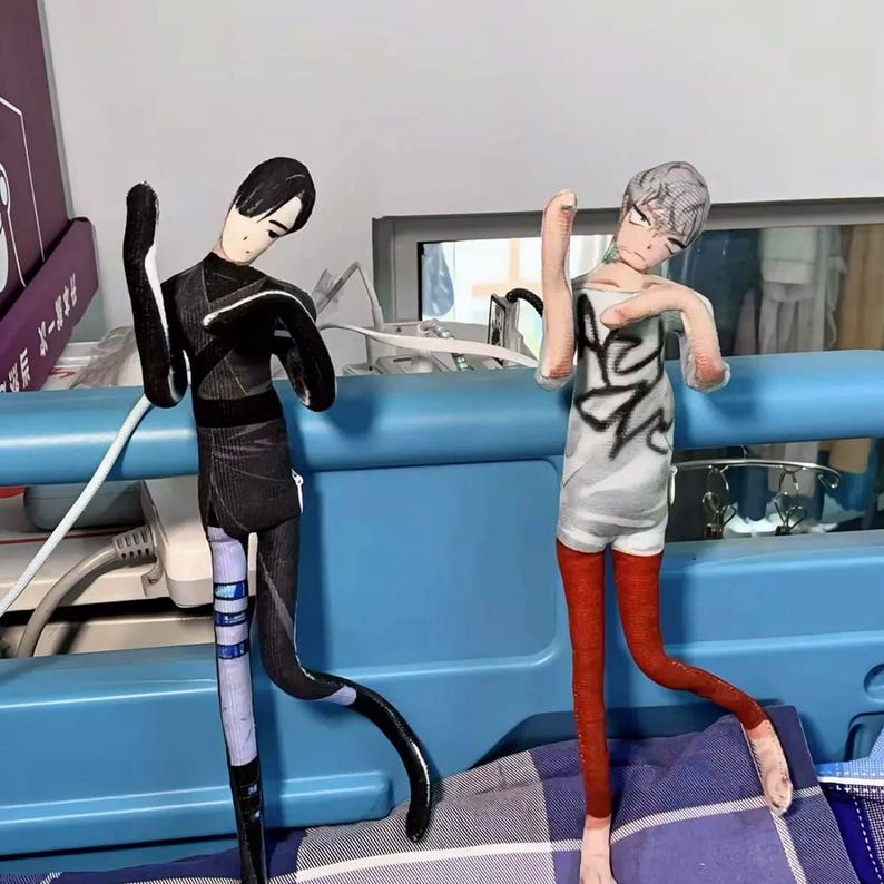 Bring the Alien Stage Performance Home with This Poseable Plush