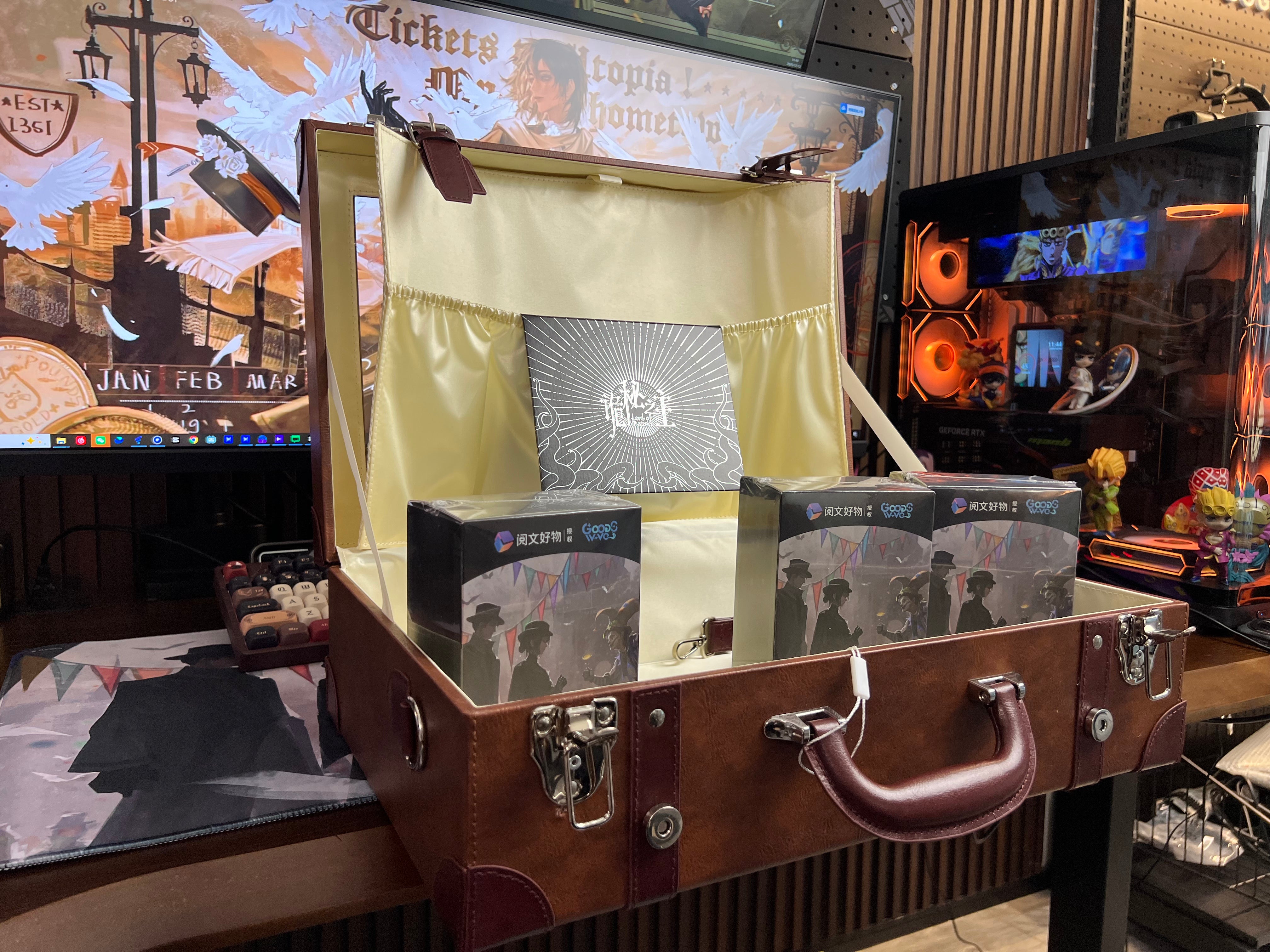 LOTM | The Fool's Ita Leather Suitcase