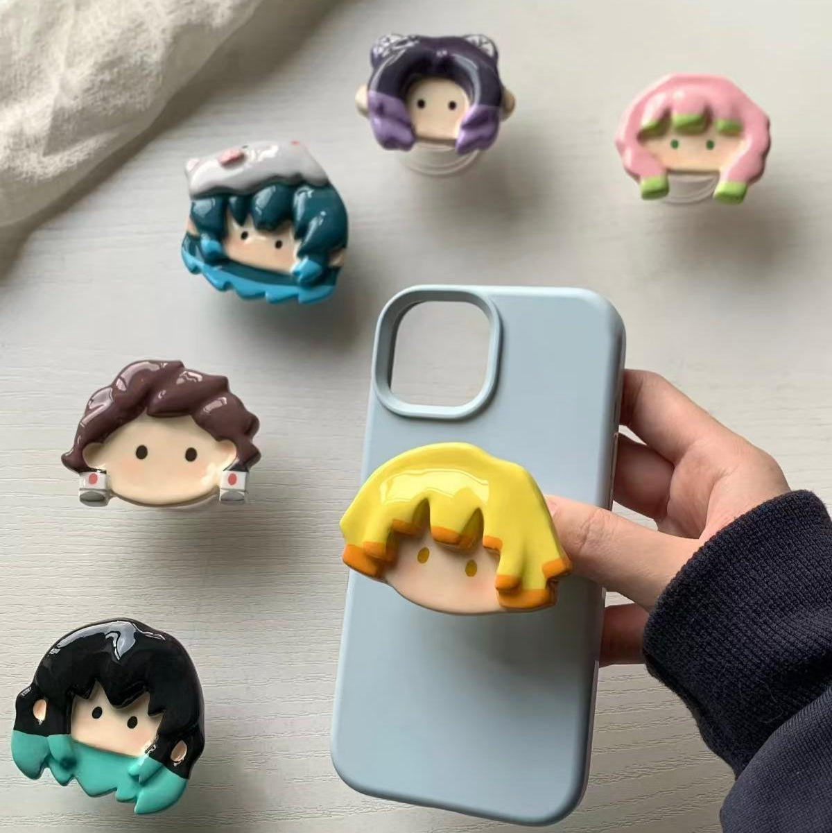 Demon Slayer | Retractable Phone Stand Inosuke