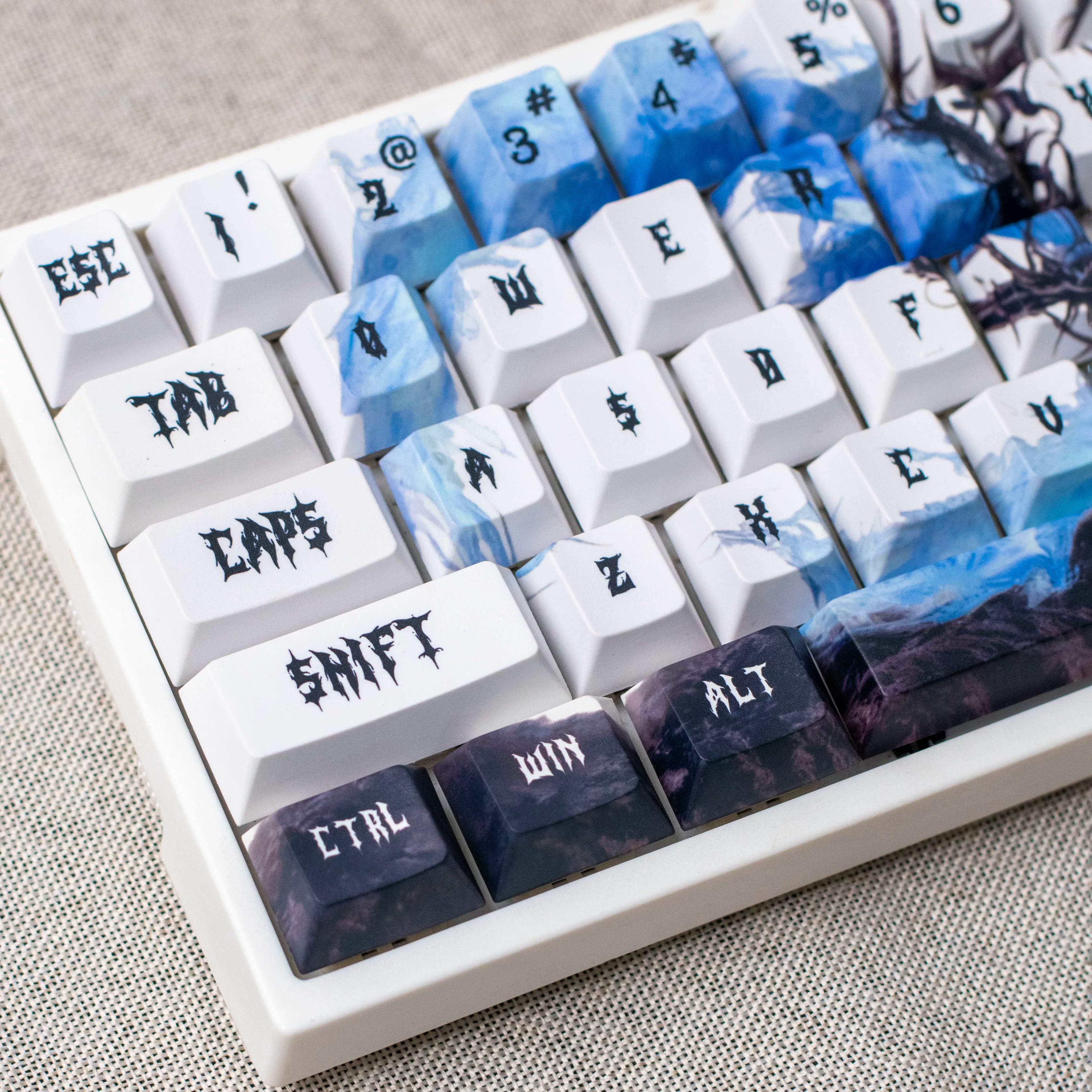 Solo Leveling Sung Jinwoo Shadow Monarch custom keycap set product image 5