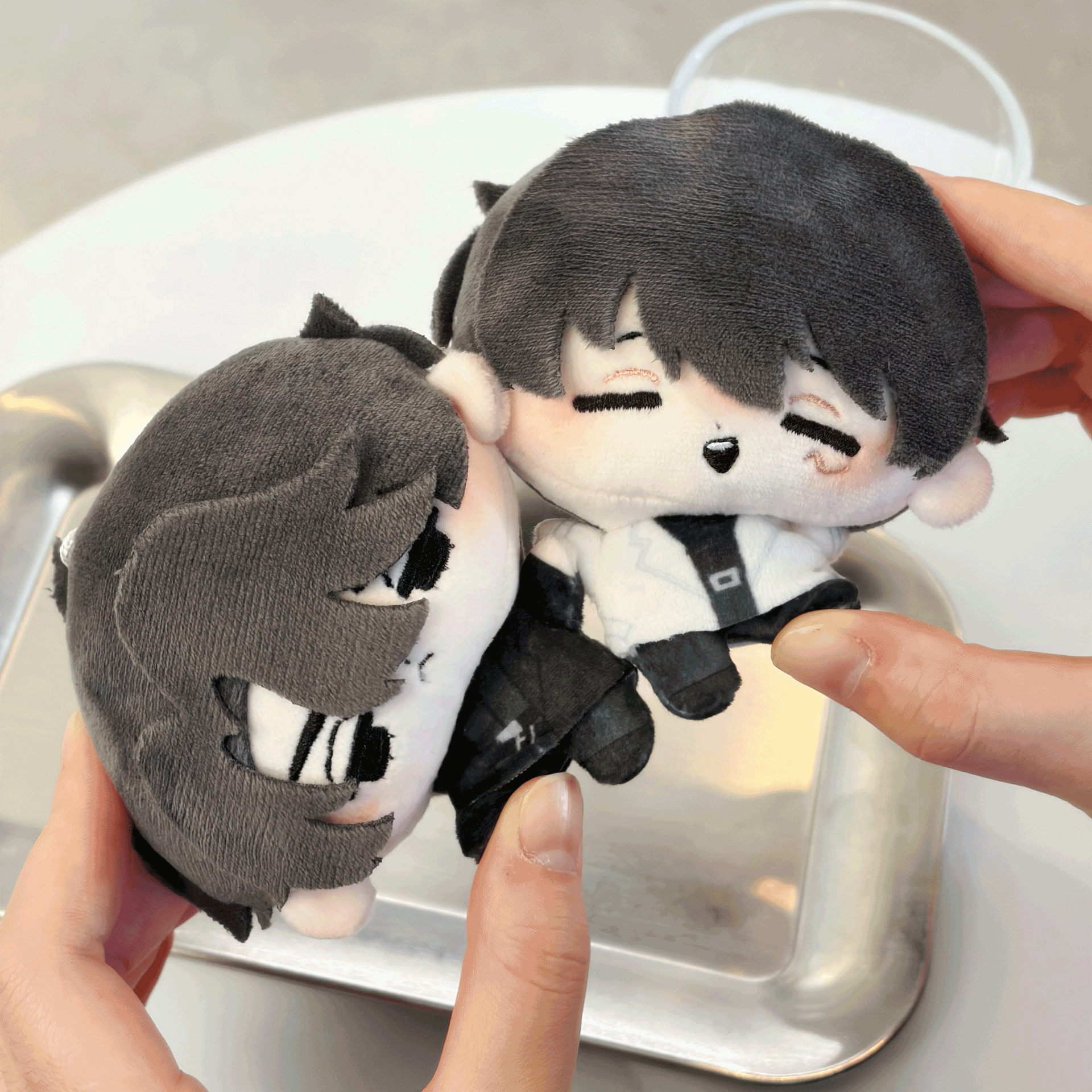 Omniscient Reader's Viewpoint Kim Dokja and Yoo Joonghyuk plush doll pair gallery image 1