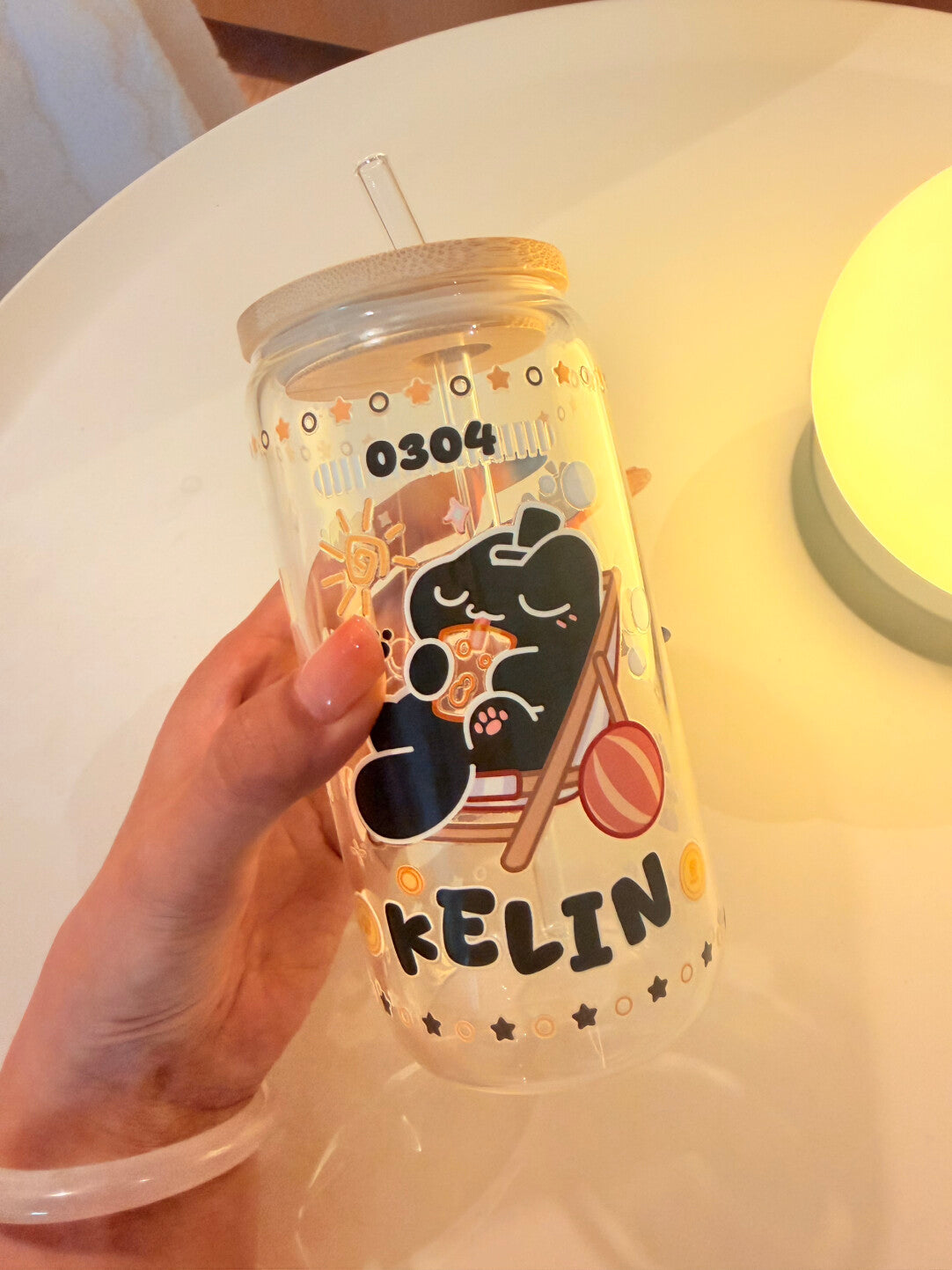 Lord of the Mysteries Klein Cat glass tumbler lifestyle close-up