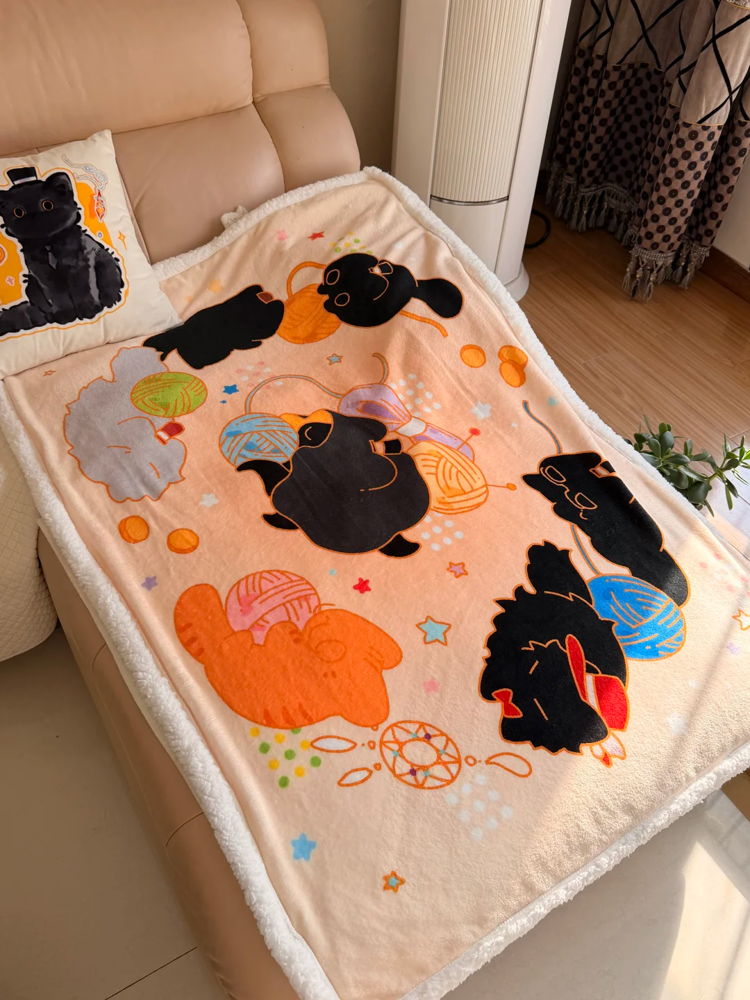 LOTM | Klein Meow Plush Blanket 150*100CM - Oriloot