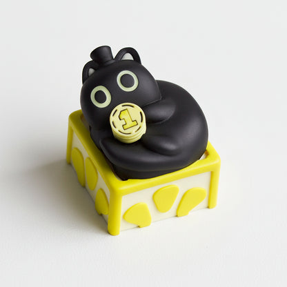 Lord of the Mysteries Klein Cat Holding Gold Coin Keycap
