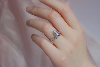 Love and Deepspace | Rafaye Fish Tail Inspired Ring