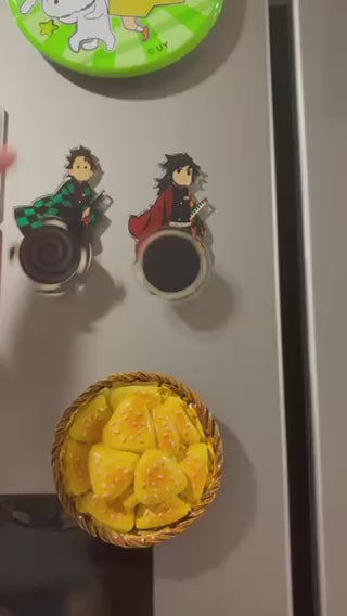 Demon Slayer | Rotating Acrylic Fridge Magnet - Tanjiro & Giyu Tomioka